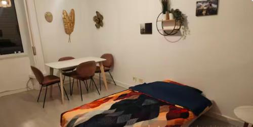 Christopher Rooms