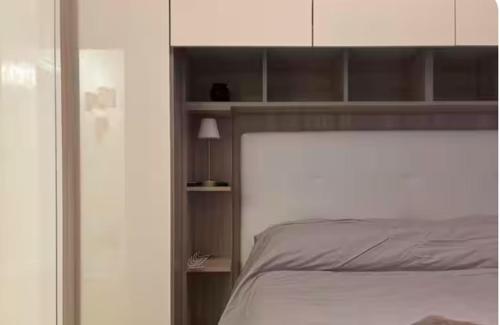 Christopher Rooms