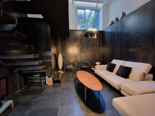 Exclusive designer apartment with private patio Matahacas bajo