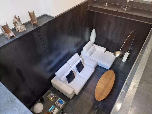 Exclusive designer apartment with private patio Matahacas bajo