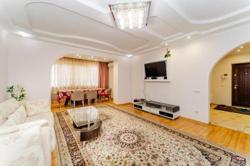 Great 3 room apartment in the center city of Chisinau
