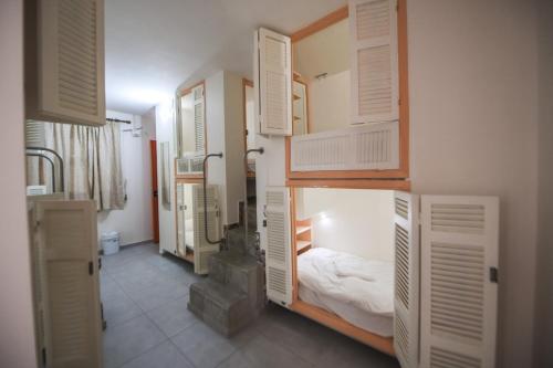 Bany a Lebanon Hostel