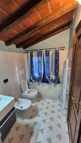 Ένα μπάνιο στο La Casa del Melograno