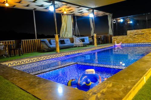 Πισίνα στο ή κοντά στο Chalet Sultan Ajloun