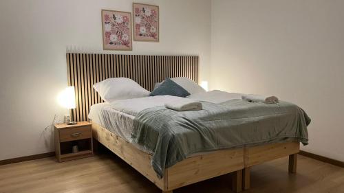 Simple Private Rooms in 3BR Shared Apartment, Well Connected Location