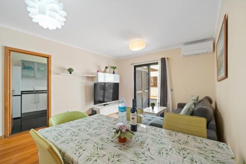 Lido Retreat Apartment