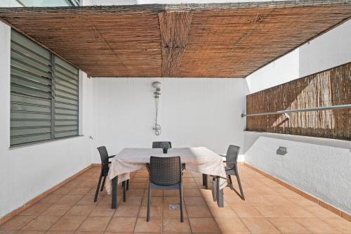 Lido Retreat Apartment