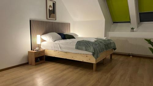 Lovely 3BR Apartment with Balcony near Rennweg station