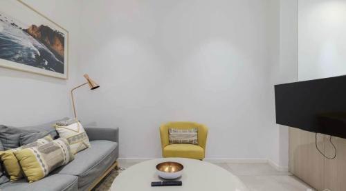 Warm 1BR in the Vibrant Chueca Neighborhood