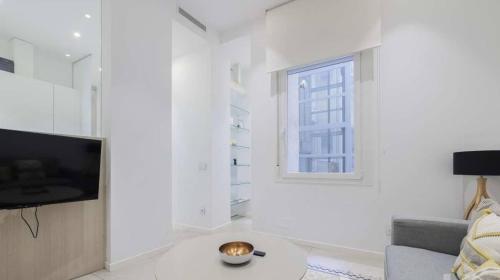 Warm 1BR in the Vibrant Chueca Neighborhood