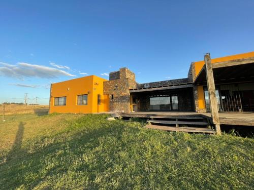 Bygningen som feriehuset ligger i