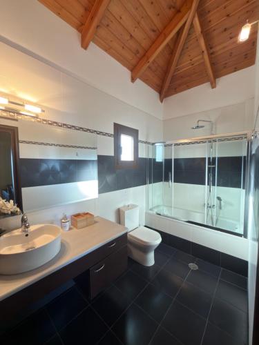 Ένα μπάνιο στο Zante Villa Oliva Blu-Seaview with Private Pool