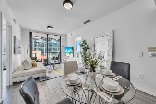 Waterline Corner Vies 2Br 2BA Suites photo 10