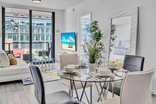 Waterline Corner Vies 2Br 2BA Suites photo 17