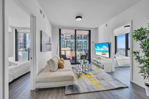 Waterline Corner Vies 2Br 2BA Suites photo 31
