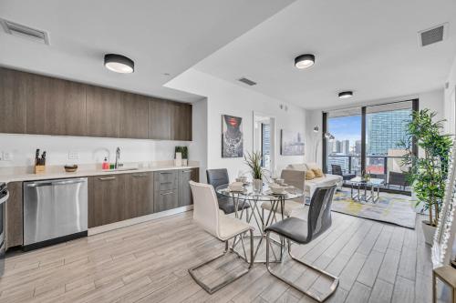 Waterline Corner Vies 2Br 2BA Suites photo 29