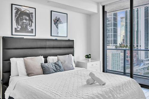 Waterline Corner Vies 2Br 2BA Suites photo 35