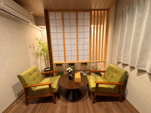 Sakura Stay Namba A - Direct to Airport - Sleeps 13