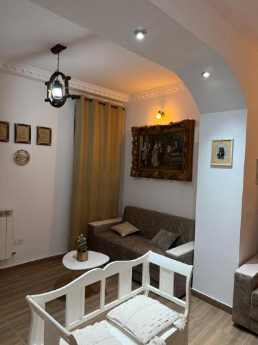 Posezení v ubytování Marcos Apartments I Bathtub in Bedroom experience