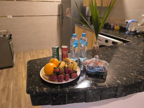 Φαγητό σε αυτό το διαμέρισμα ή κάπου εκεί κοντά