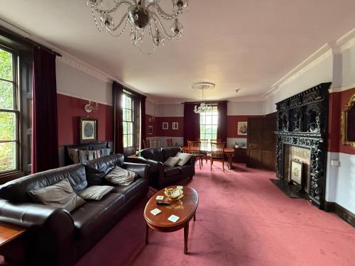 Posezení v ubytování Coundon Lodge Coventry