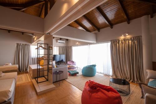 Luxury Apartment in Glyfada with Sea View