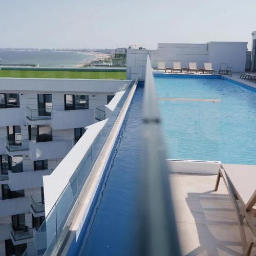Tropicana Sea View Apartment & Parking in Alezzi Infinity Resort Mamaia Nord