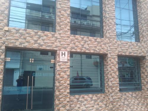 Tòa nhà nơi khách sạn tọa lạc