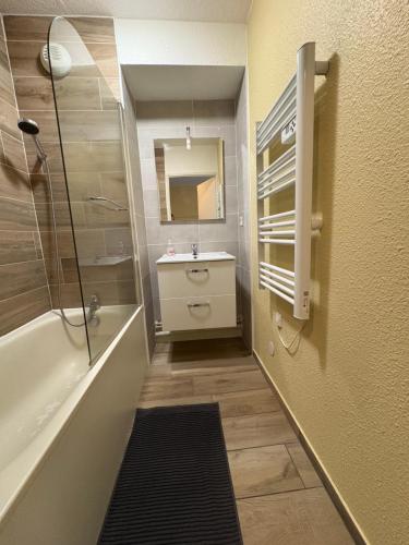 Et badeværelse på Havre de paix studio parking