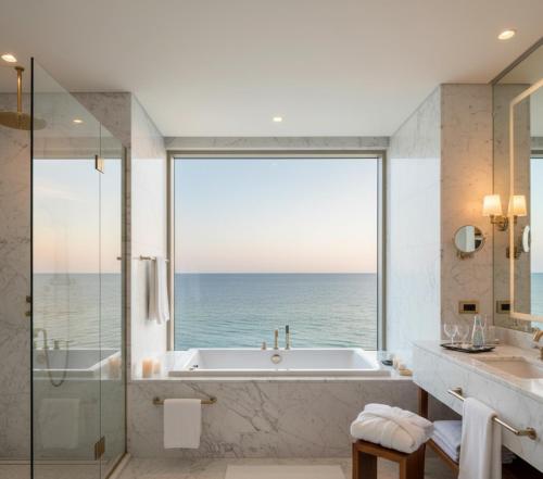 Phòng tắm tại Summerlife Hotel