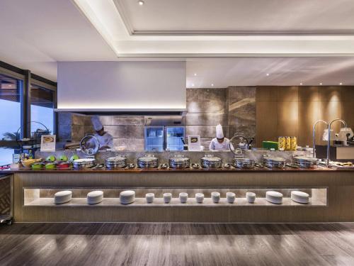 Jídlo v hotelu nebo okolí