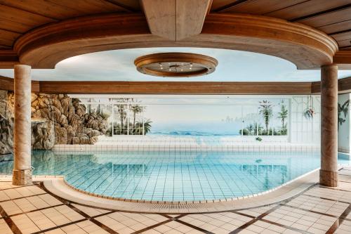 Bazén v ubytování Hotel Jagdhof nebo v jeho okolí