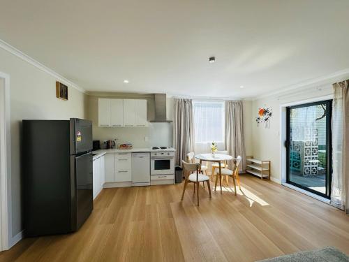 Η κουζίνα ή μικρή κουζίνα στο Beach Front Nest