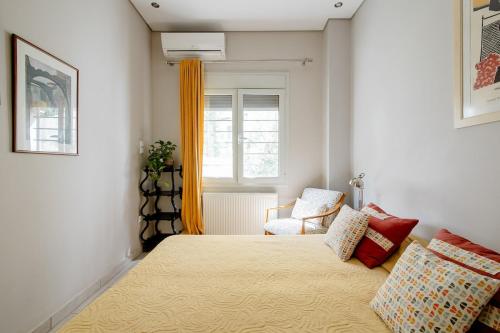 Apartment with Leafy Backyard Steps from the Acropolis