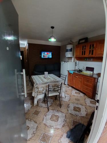 Η κουζίνα ή μικρή κουζίνα στο Ideal Little House