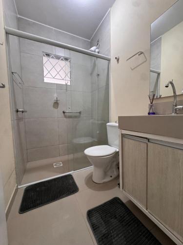 Ένα μπάνιο στο Casa com Piscina na Grande Florianópolis