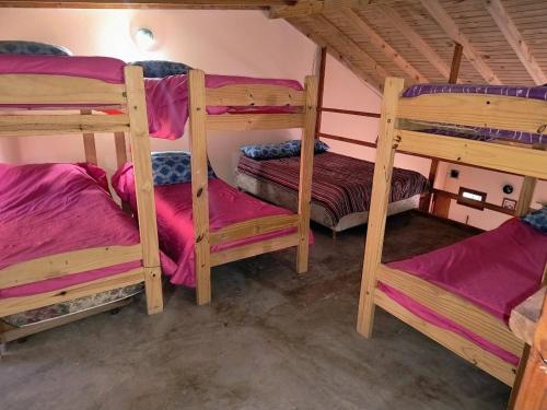 Ένα ή περισσότερα κρεβάτια σε δωμάτιο στο Large Duplex #1