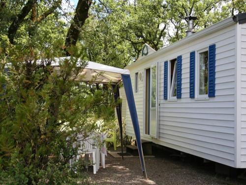 Mobil Home avec Terrasse, 2 Chambres à Payrac - API-1-52-1223