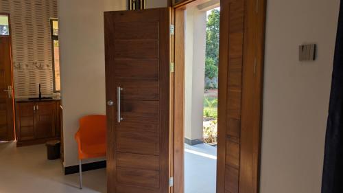 Ένα μπάνιο στο Dans place