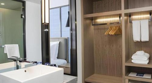 Un baño de Echarm Hotel Lhasa Potala Palace