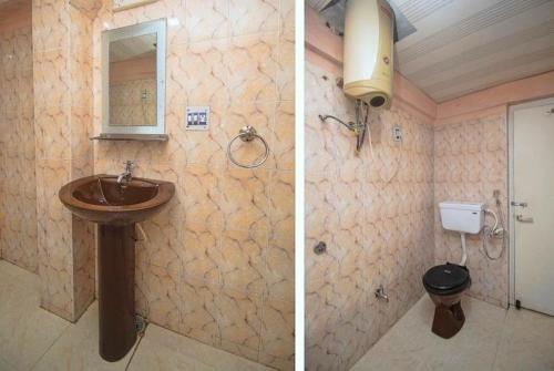 2 fotos de un baño con lavabo y aseo en The Broadway- Annecy Inn Near Mall Road with -Wi-Fi -Restaurant -Premium &amp; Deluxe Rooms Prime Location - Best Top Rated Hotel In Darjeeling, en Darjeeling