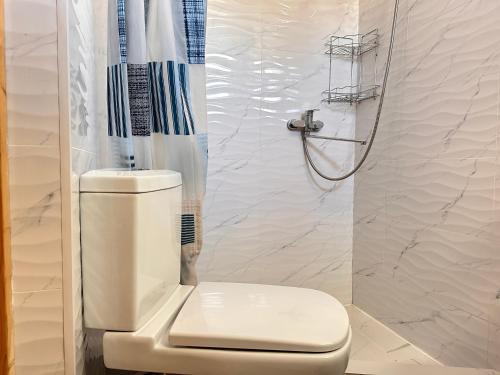 Koupelna v ubytování Alakol Guesthouse