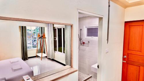 Фотография из галереи Phra Singh 64 Old City Center Stay в Чиангмае