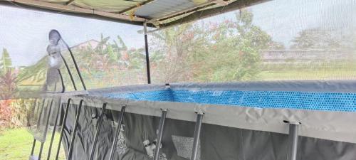 Bazén v ubytování ANTA Homestay Kota Kinabalu Airport nebo v jeho okolí