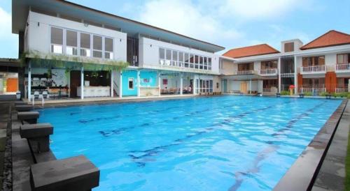 Sundlaugin á Umah Bali Suites eða í nágrenninu