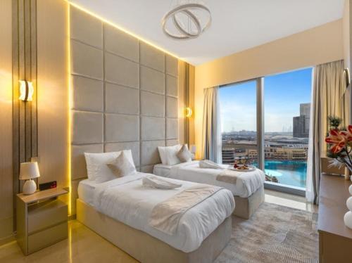 Ultra-luxury 2BHK apartment Stunning Burj Khalifa & Fountain view photo 2