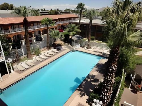 Hồ bơi trong/gần Shalimar Hostel