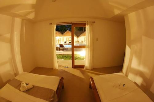 Imagine din galeria proprietății Elysia Beach Resort în Donsol