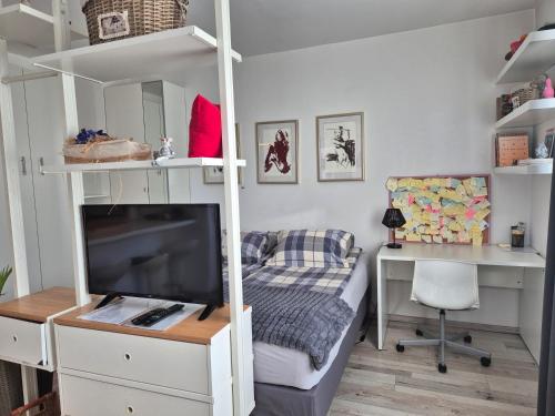New Studio Apartment Sun with free parking
