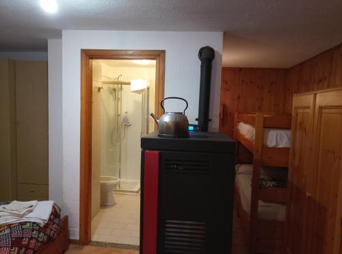 Ένα μπάνιο στο La Meison